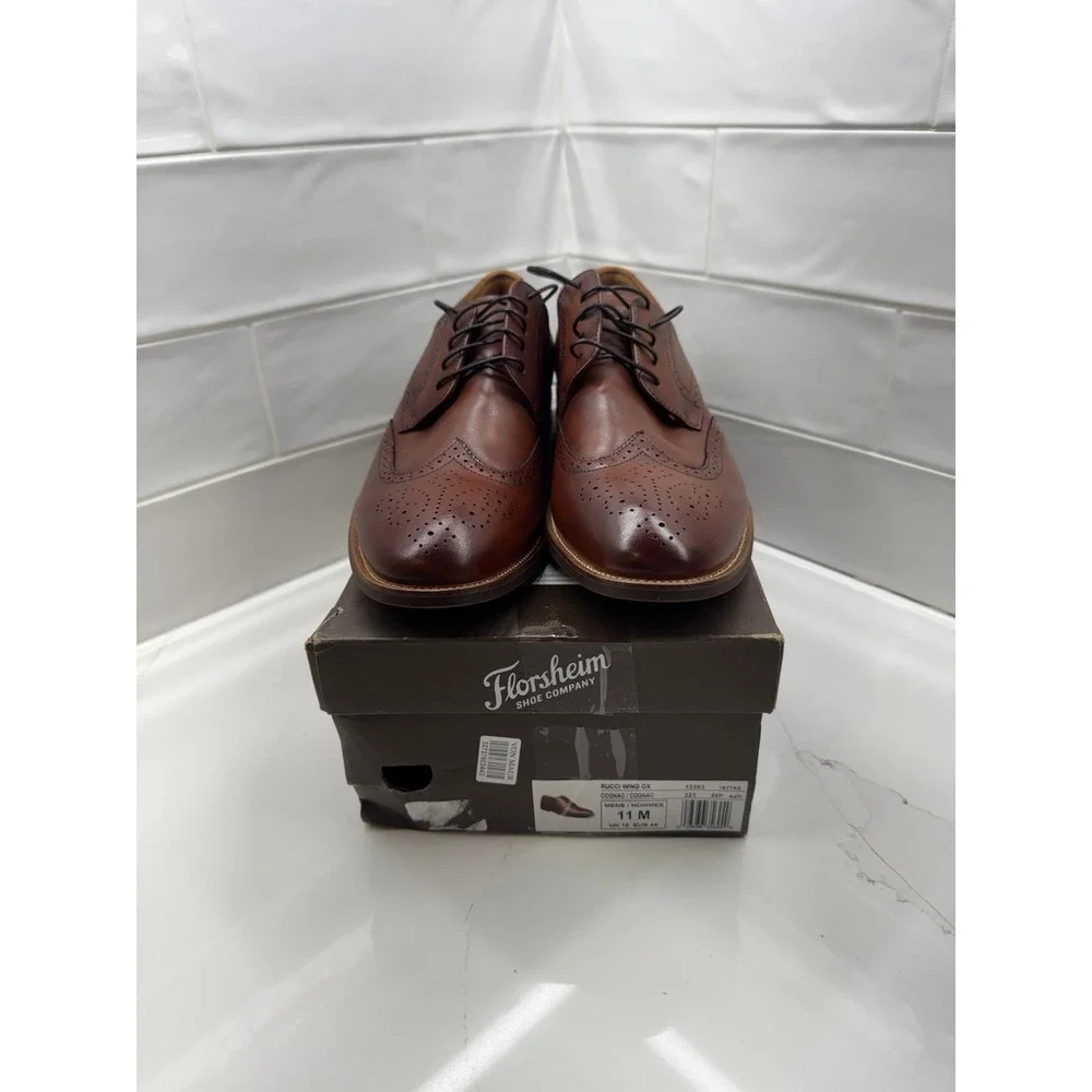 Florsheim Rucci Wing Tip Oxfords size 11 men's